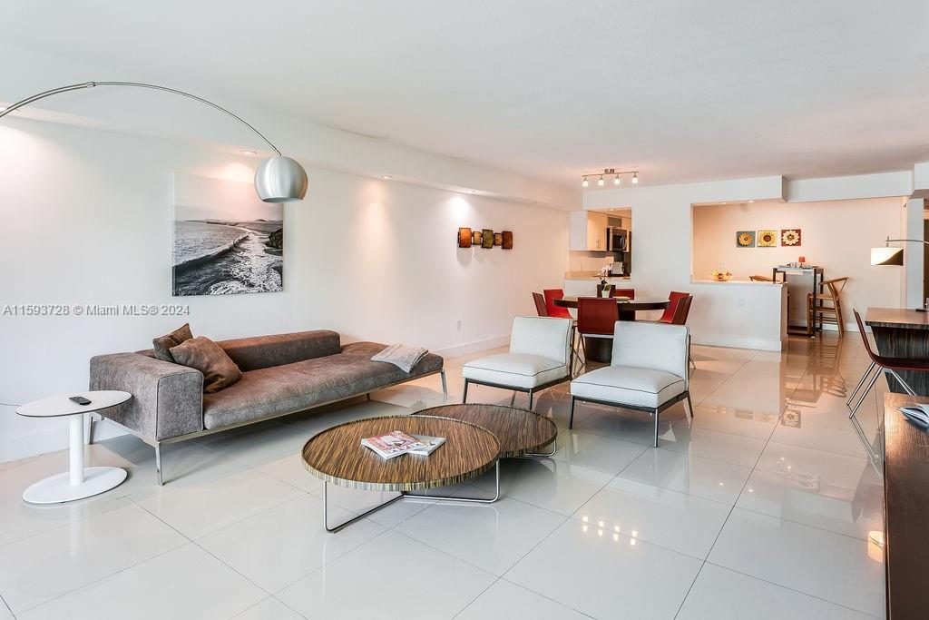 Rental Property at 290 Bal Bay Dr 110, Bal Harbour, Miami-Dade County, Florida - Bedrooms: 1 
Bathrooms: 1  - $4,000 MO.