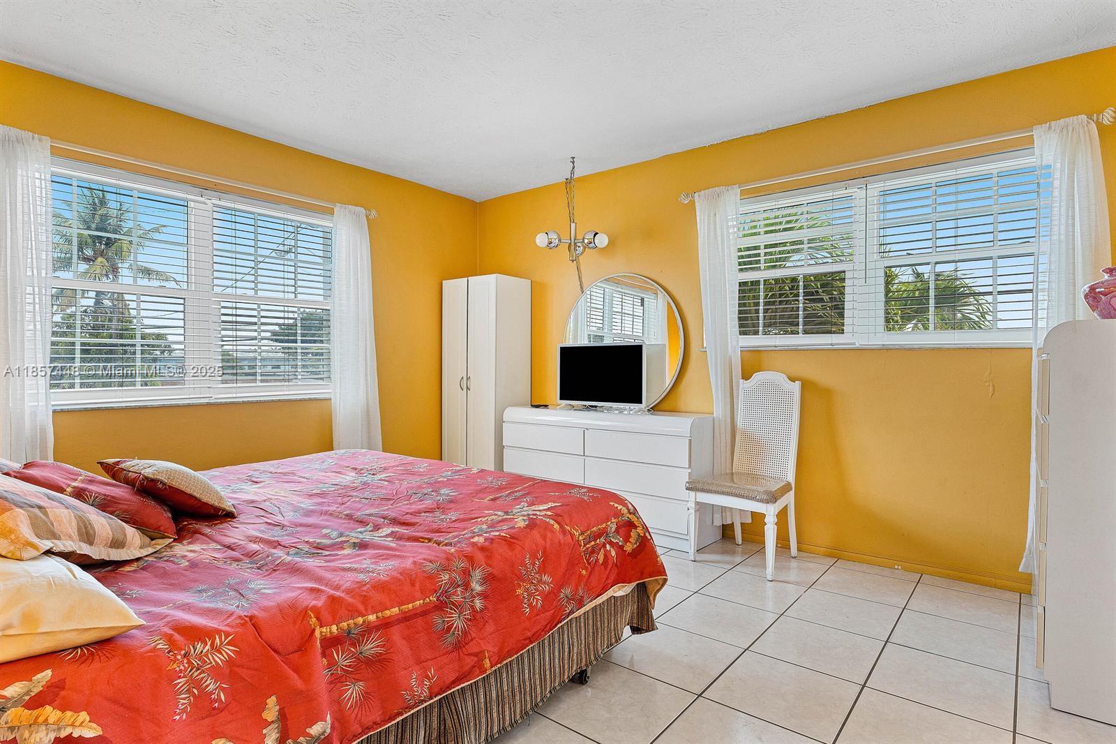 POMPANO PLACE CONDO - Residential Lease