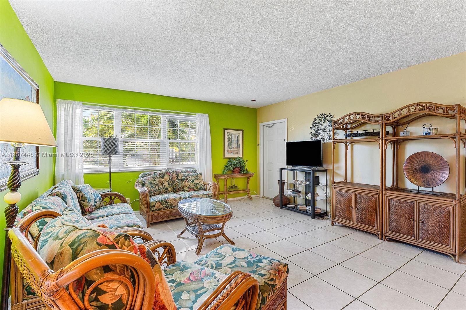 POMPANO PLACE CONDO - Residential Lease