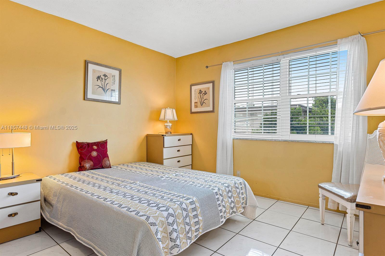 POMPANO PLACE CONDO - Residential Lease