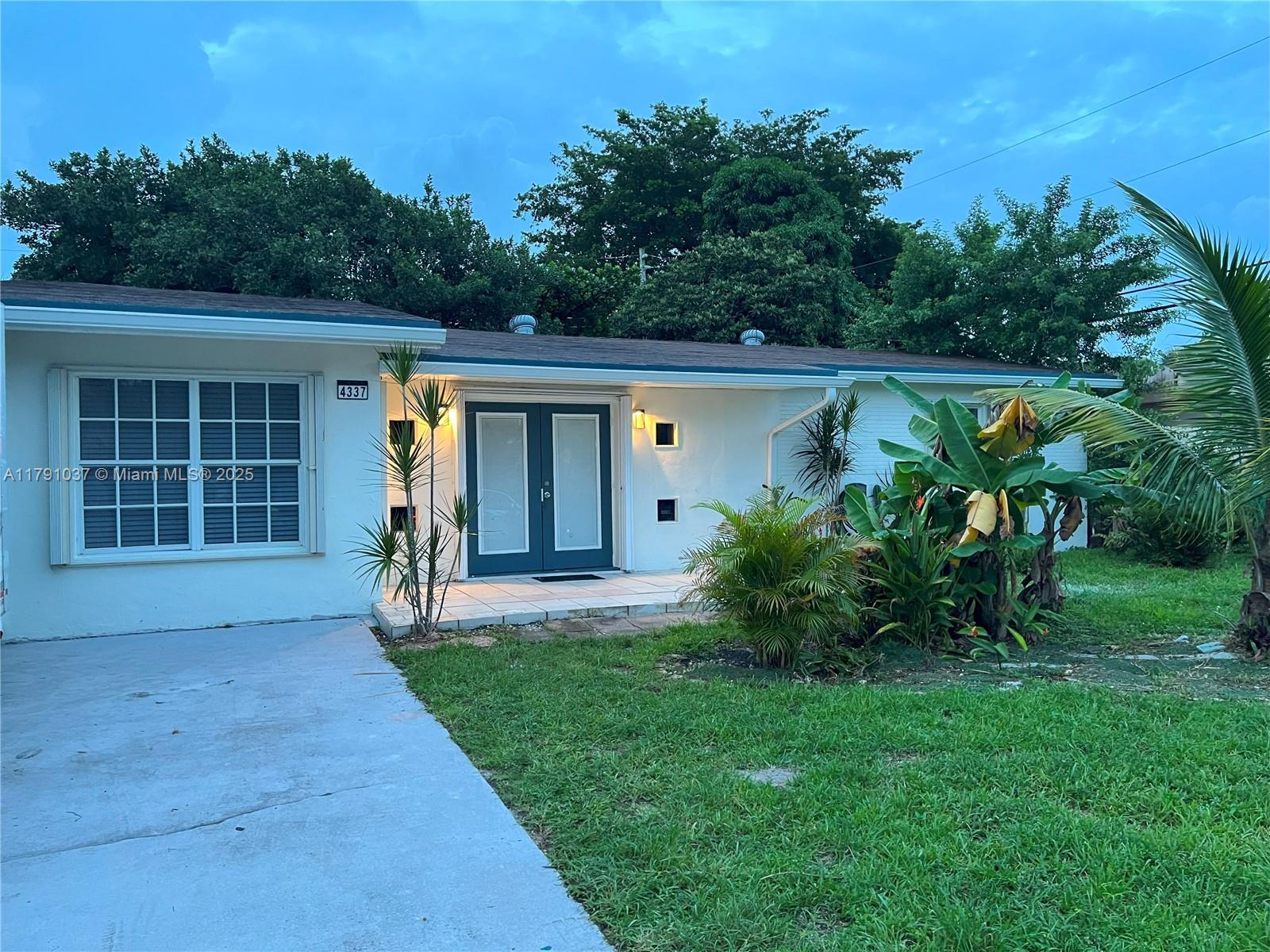 Rental Property at 4337 Sw 49th St, Dania Beach, Miami-Dade County, Florida - Bedrooms: 4 
Bathrooms: 2  - $3,600 MO.