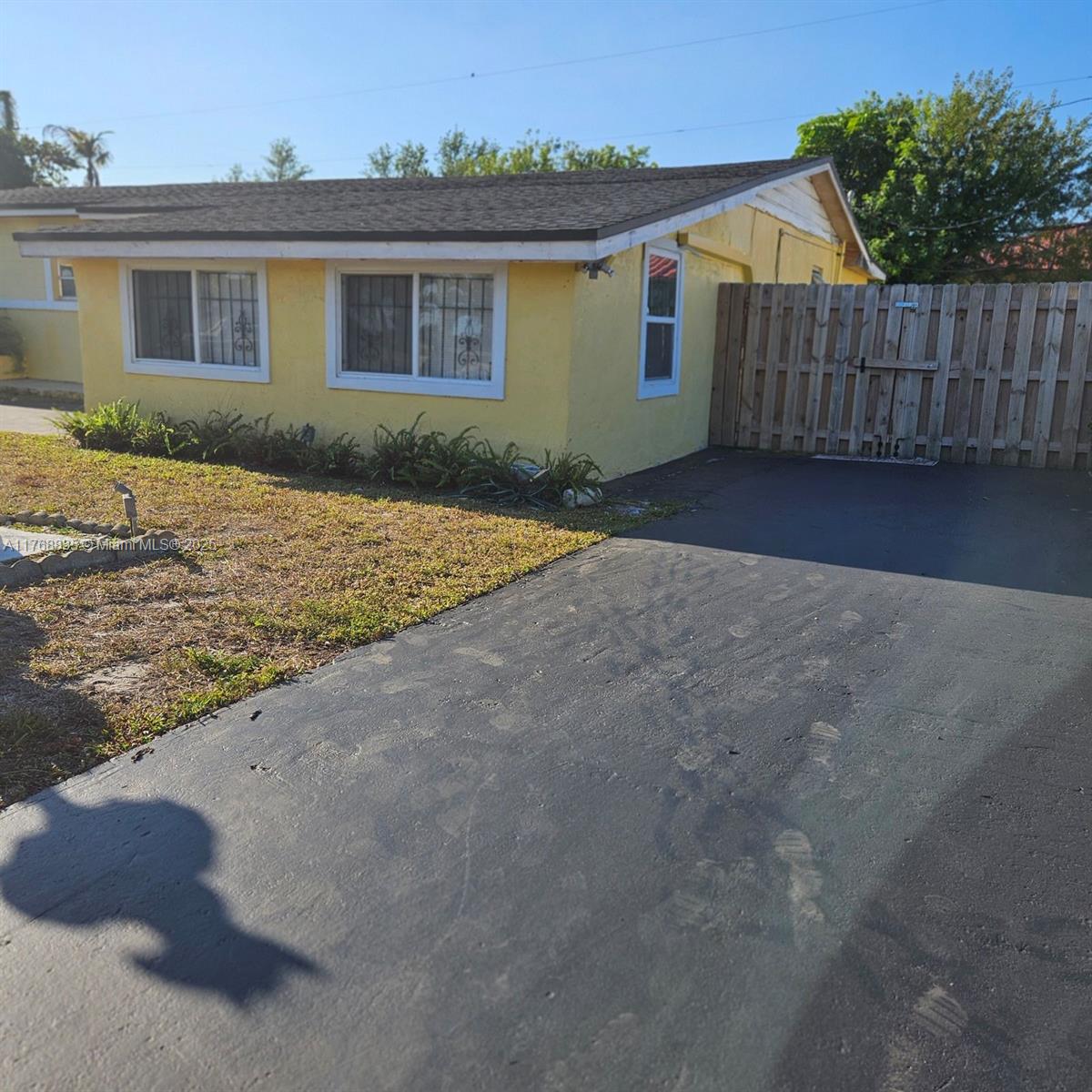 3940 NW 185th St 0