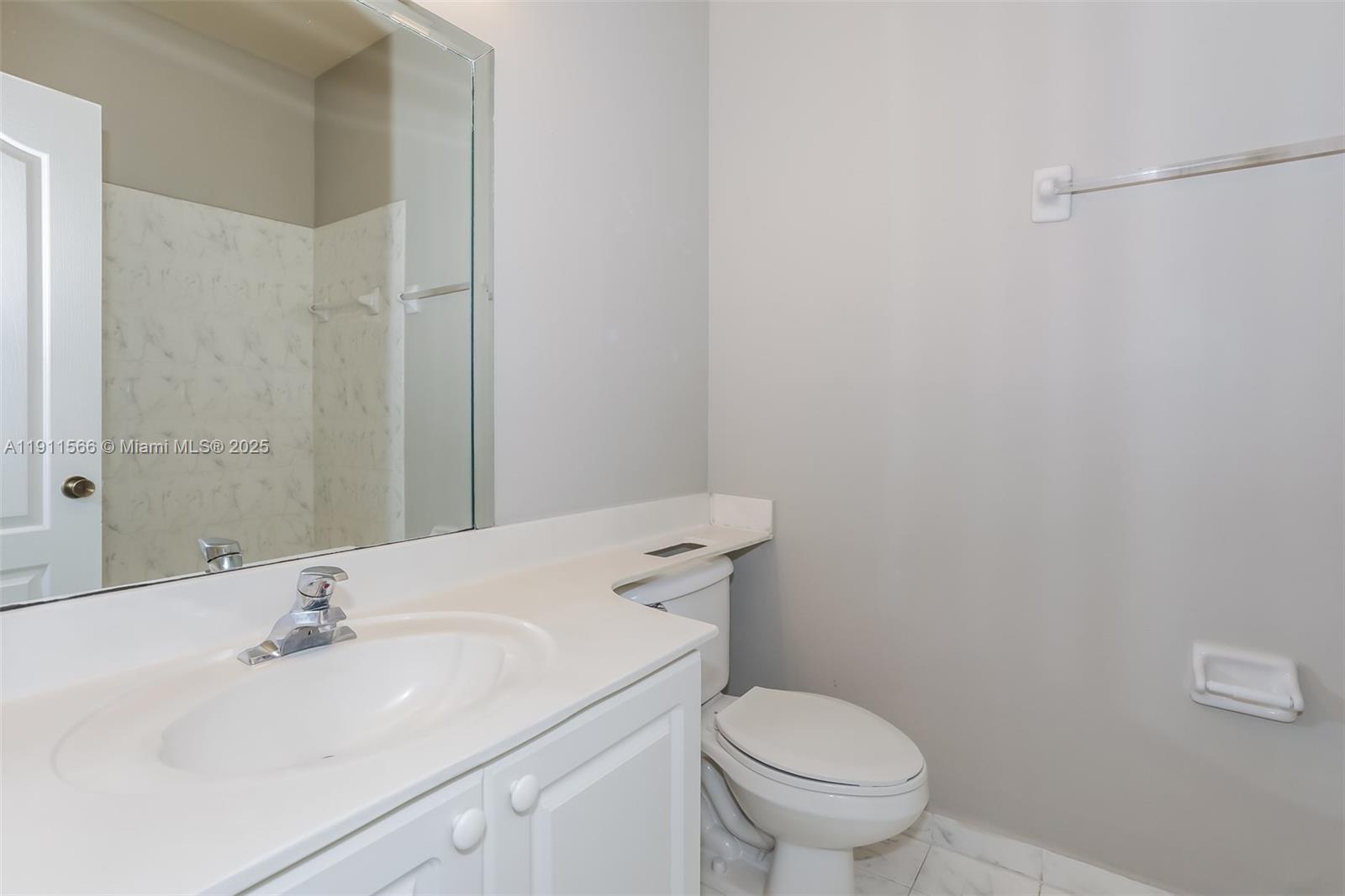 DEERWOOD VILLAS SEC 3 REP - Residential Lease