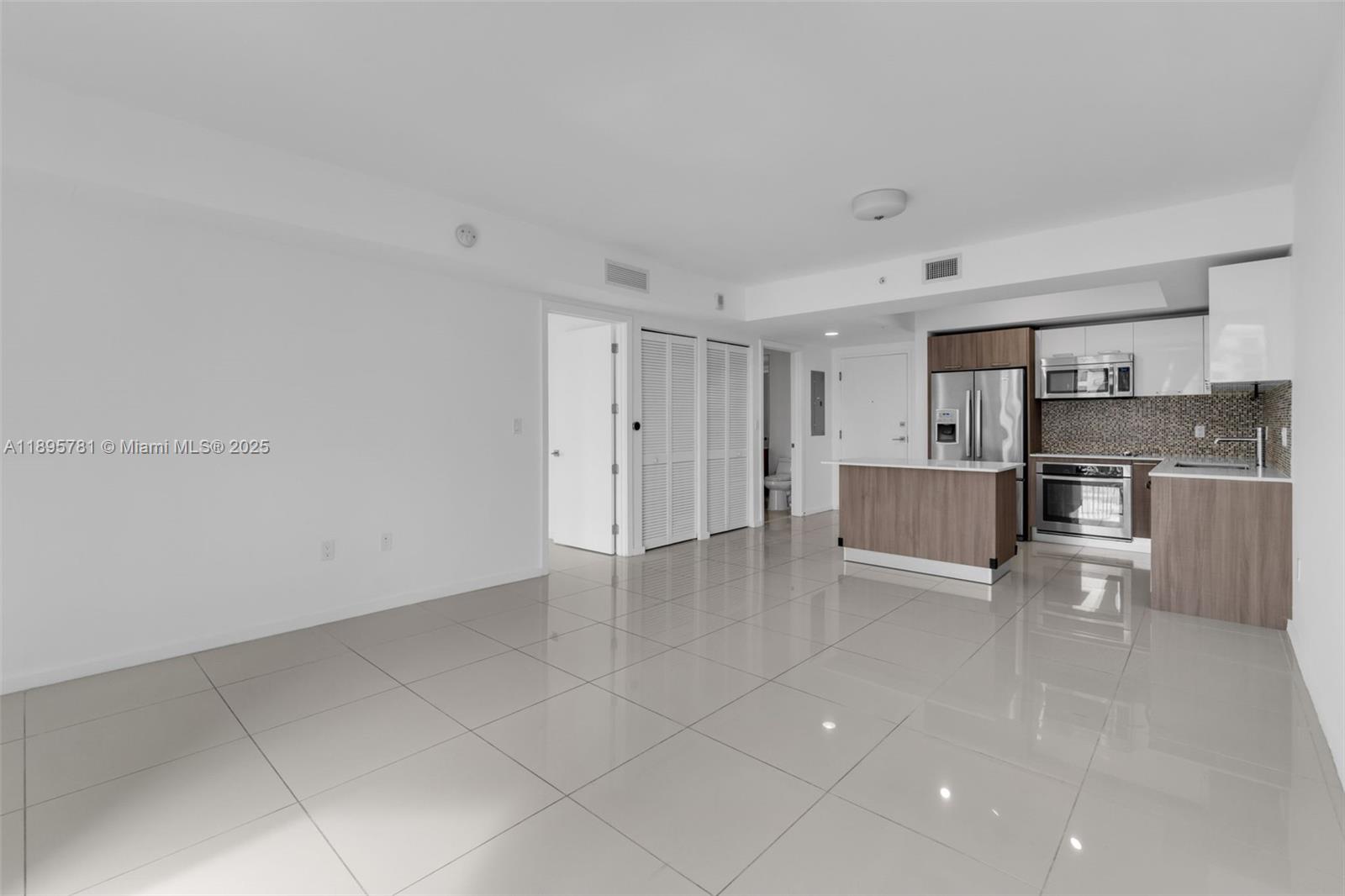 5252 PASEO CONDO - Residential
