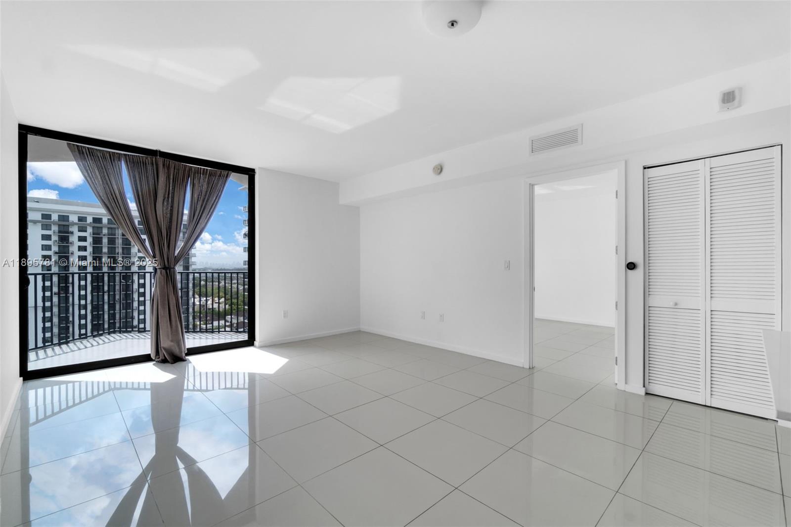 5252 PASEO CONDO - Residential