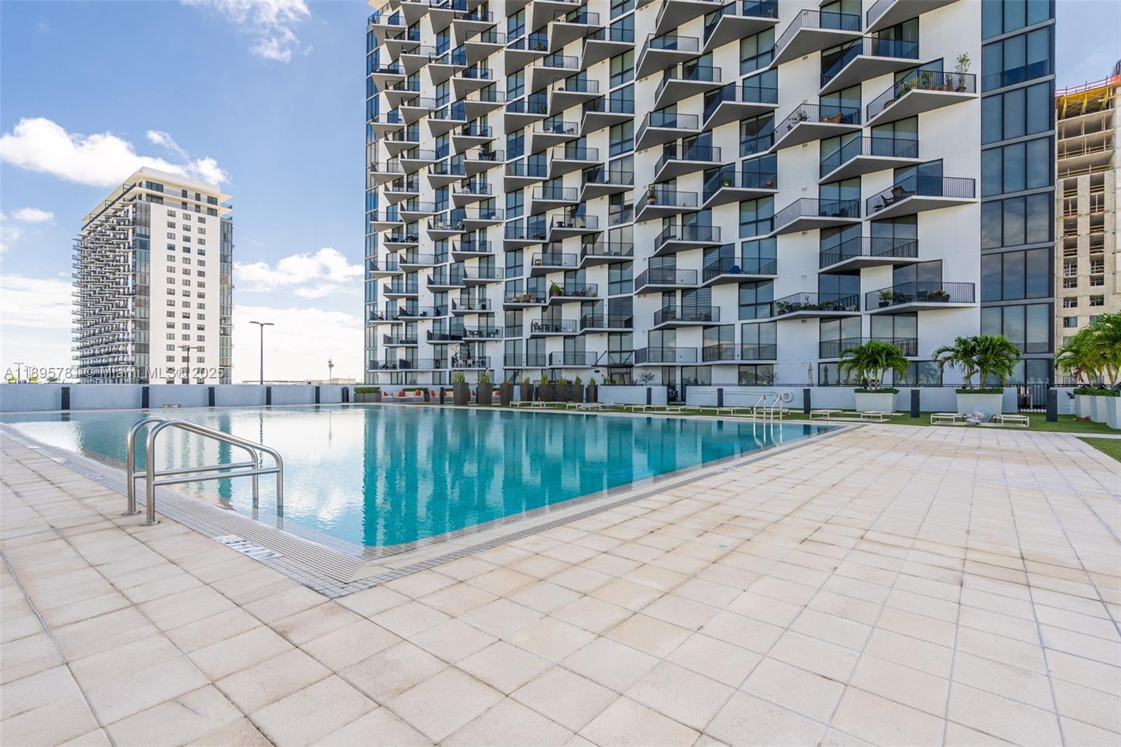 5252 PASEO CONDO - Residential