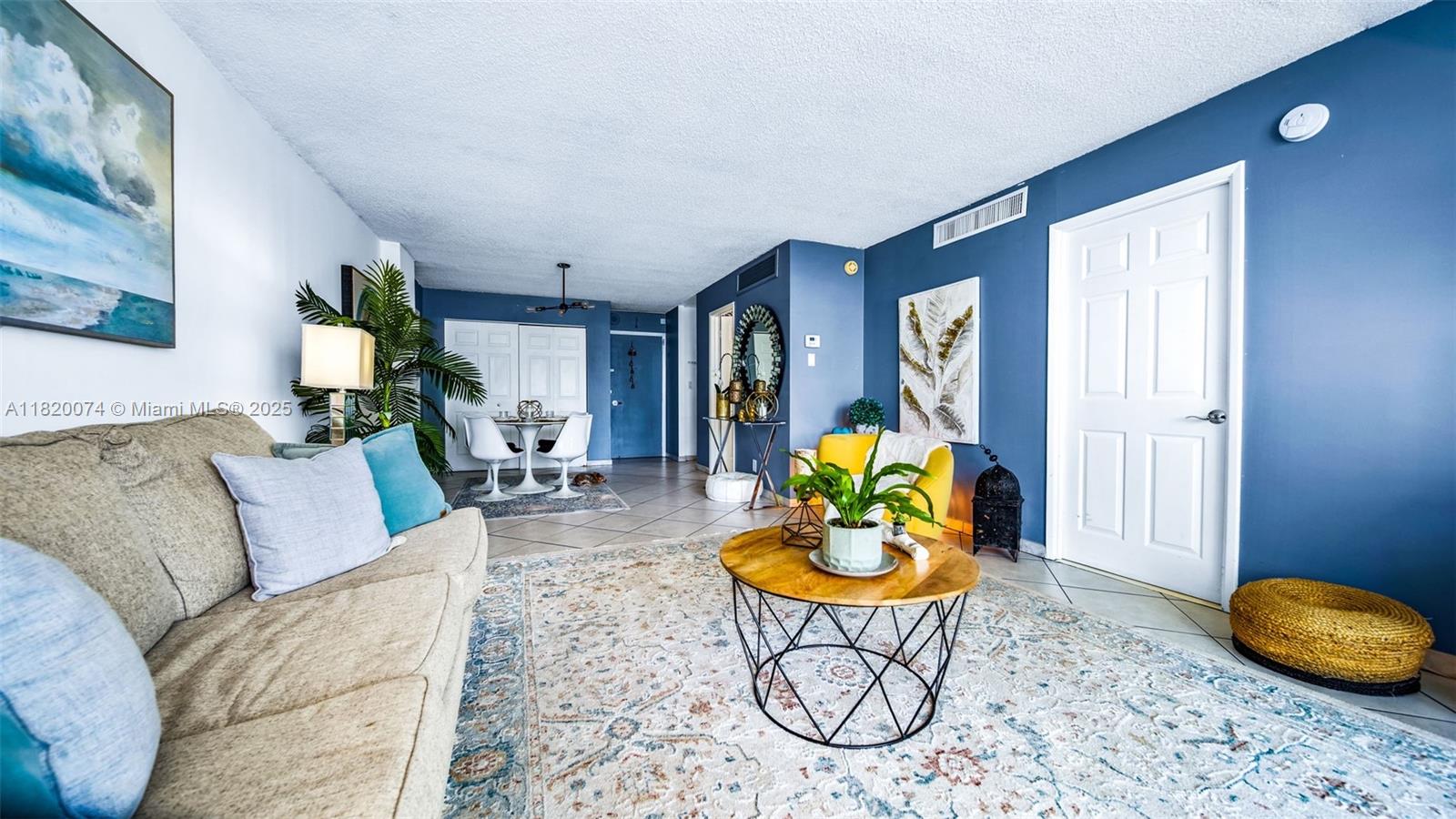 AQUASOL CONDO - Residential