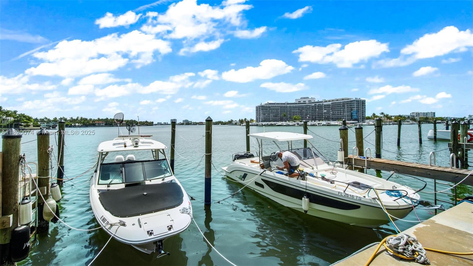 AQUASOL CONDO - Residential