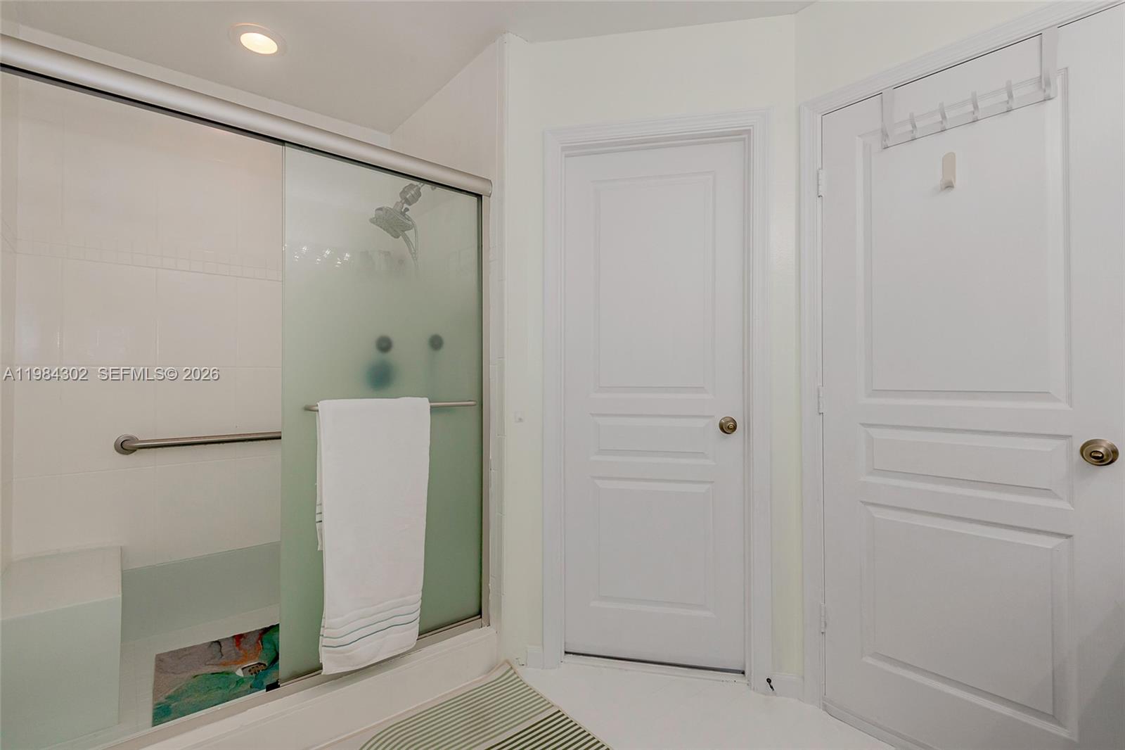 BANYAN OAKRIDGE COMMERCIA - Residential