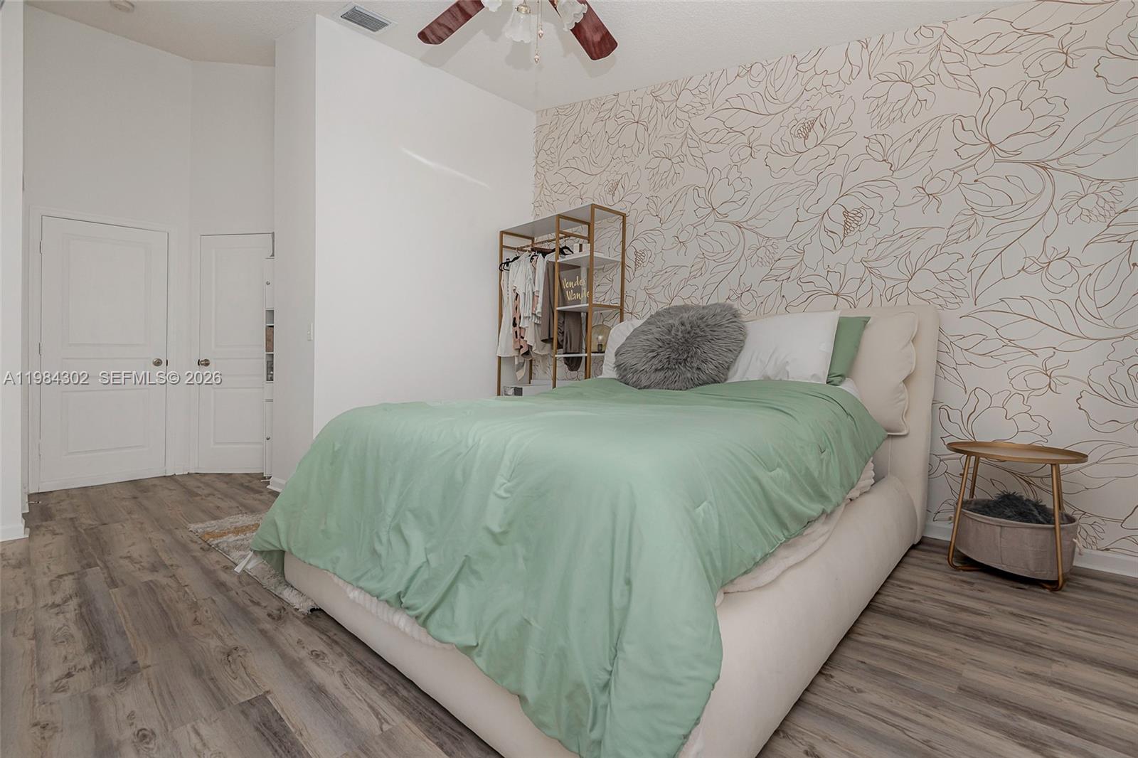 BANYAN OAKRIDGE COMMERCIA - Residential