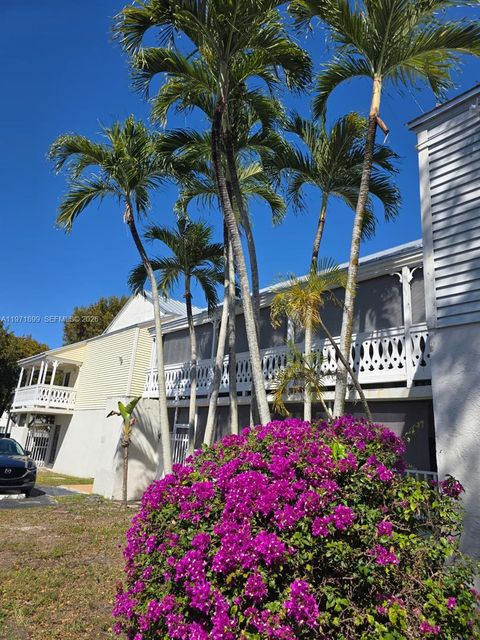 10441 Mahogany Key Cir 102 Miami FL 33196