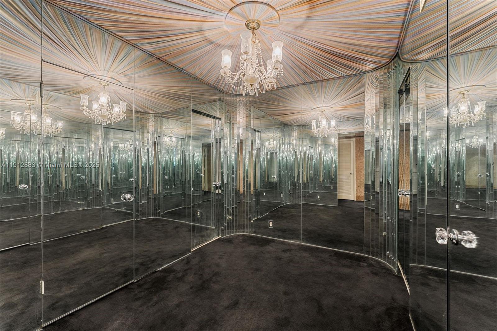 TOWERHOUSE CONDO - Residential