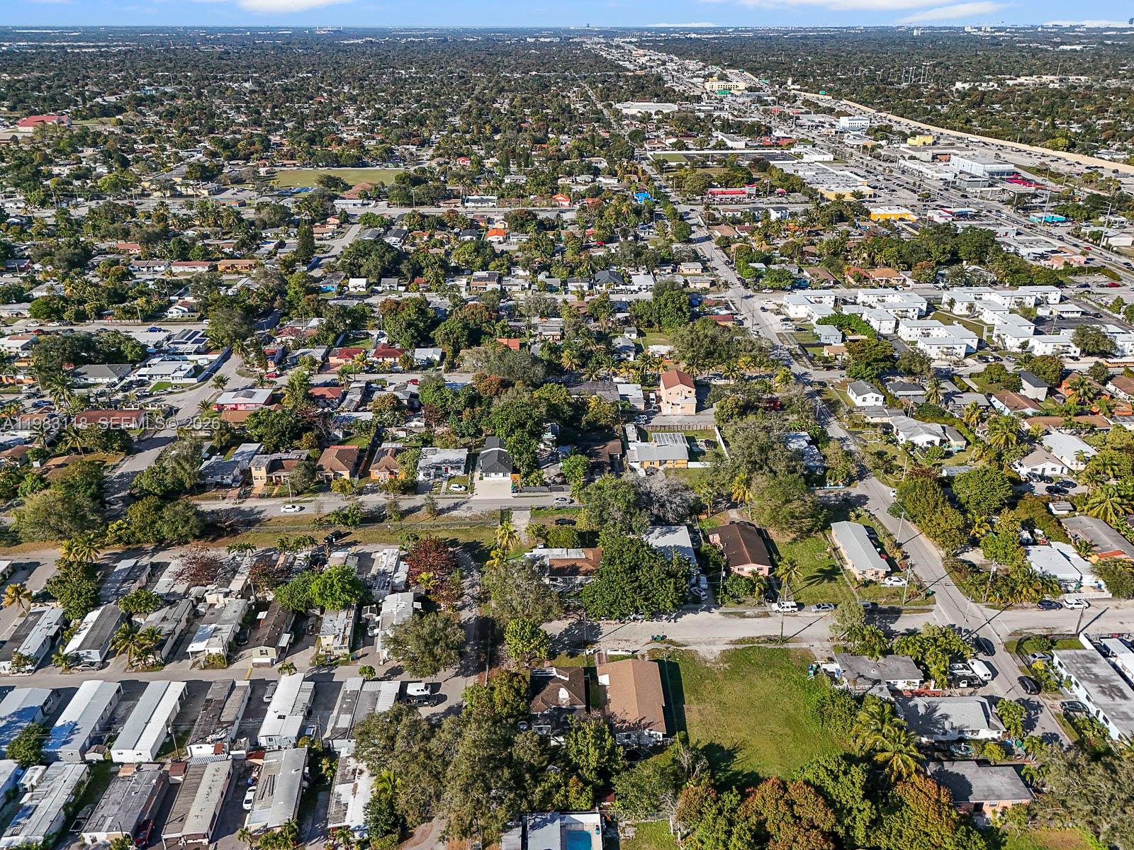 PINE WOOD PK - Residential Lease