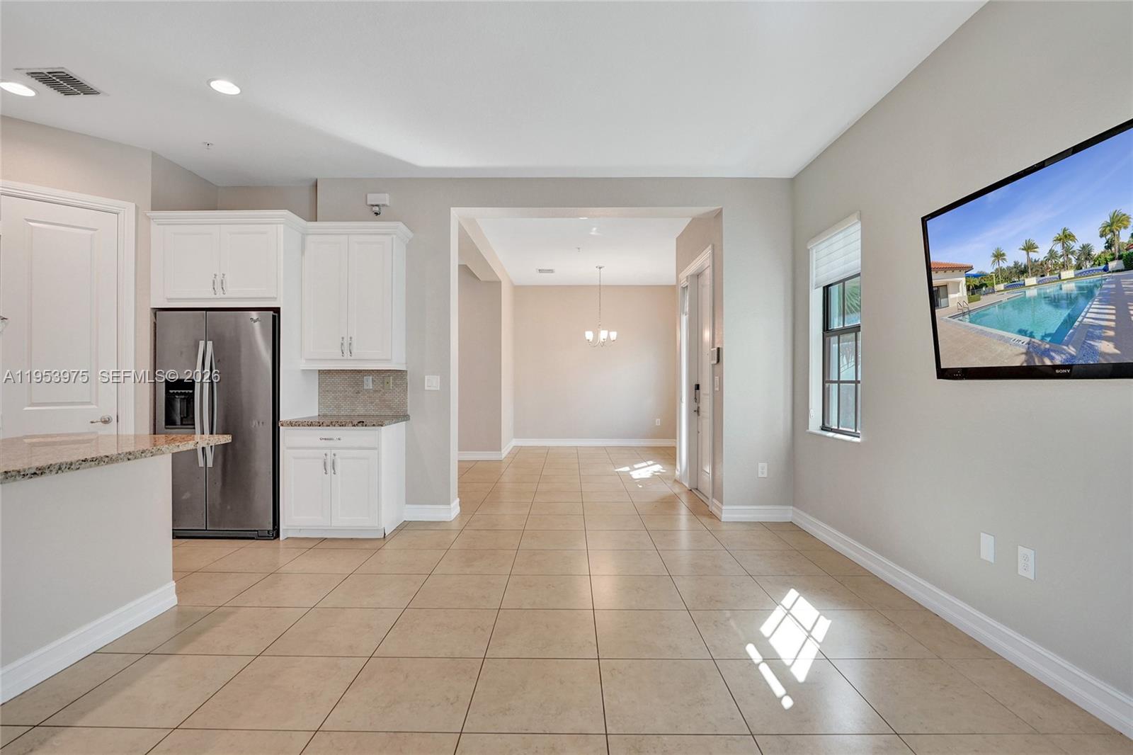 PEMBROKE LAKES SOUTH - Residential