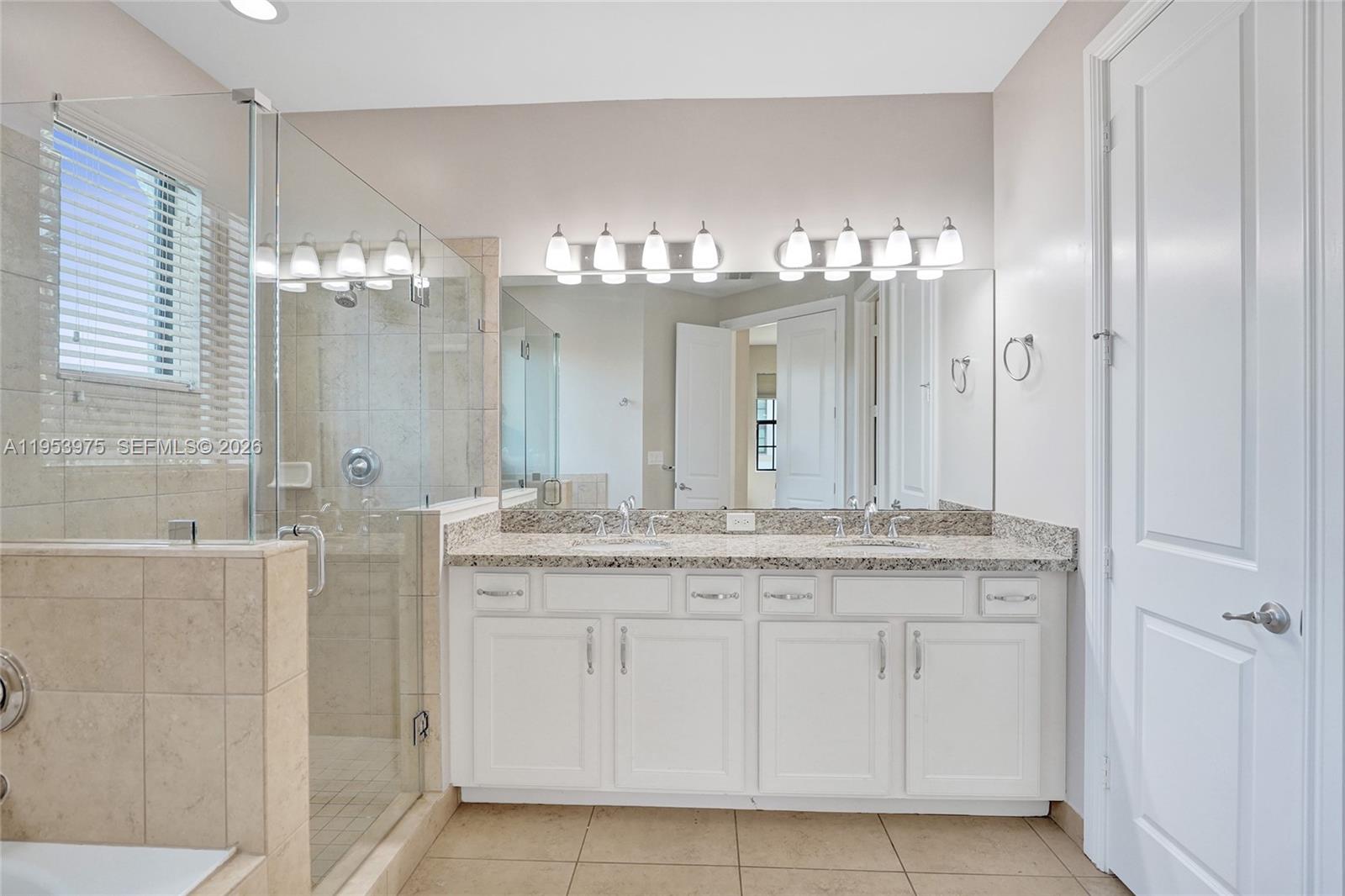 PEMBROKE LAKES SOUTH - Residential