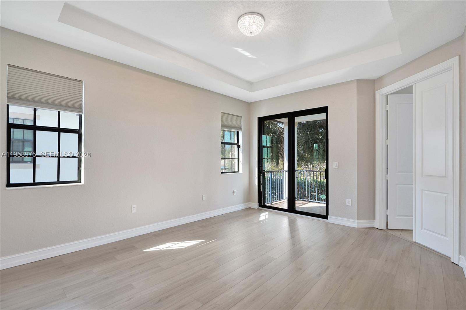 PEMBROKE LAKES SOUTH - Residential