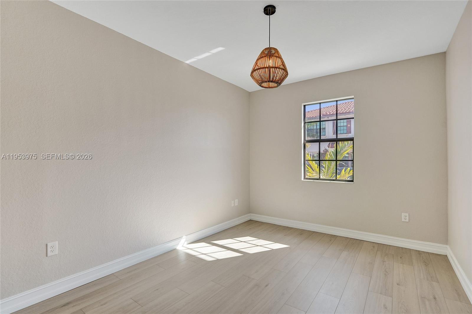 PEMBROKE LAKES SOUTH - Residential