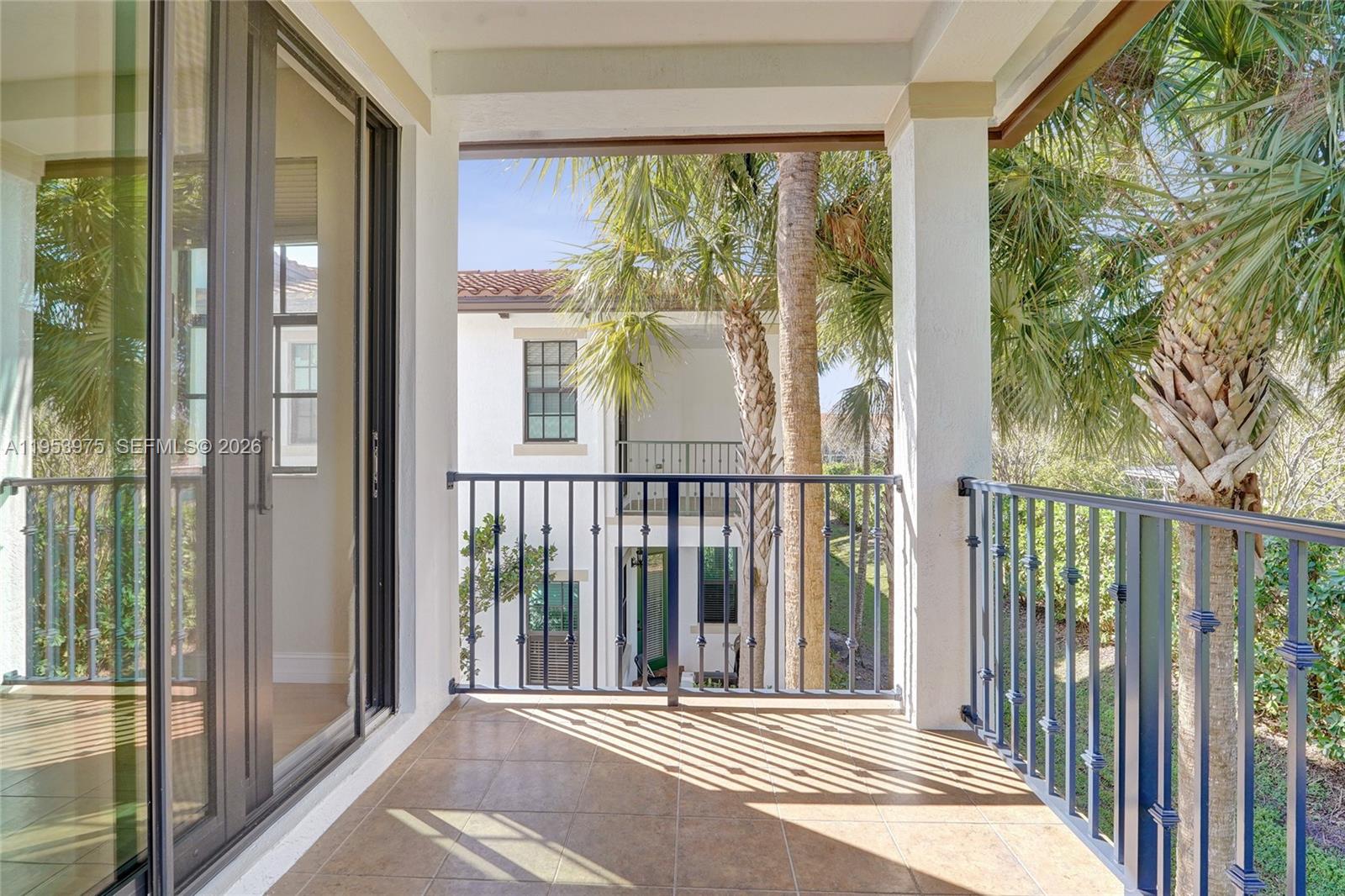 PEMBROKE LAKES SOUTH - Residential