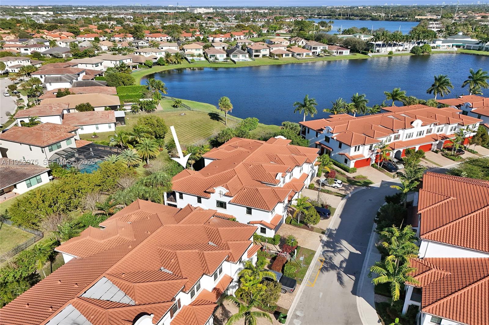 PEMBROKE LAKES SOUTH - Residential