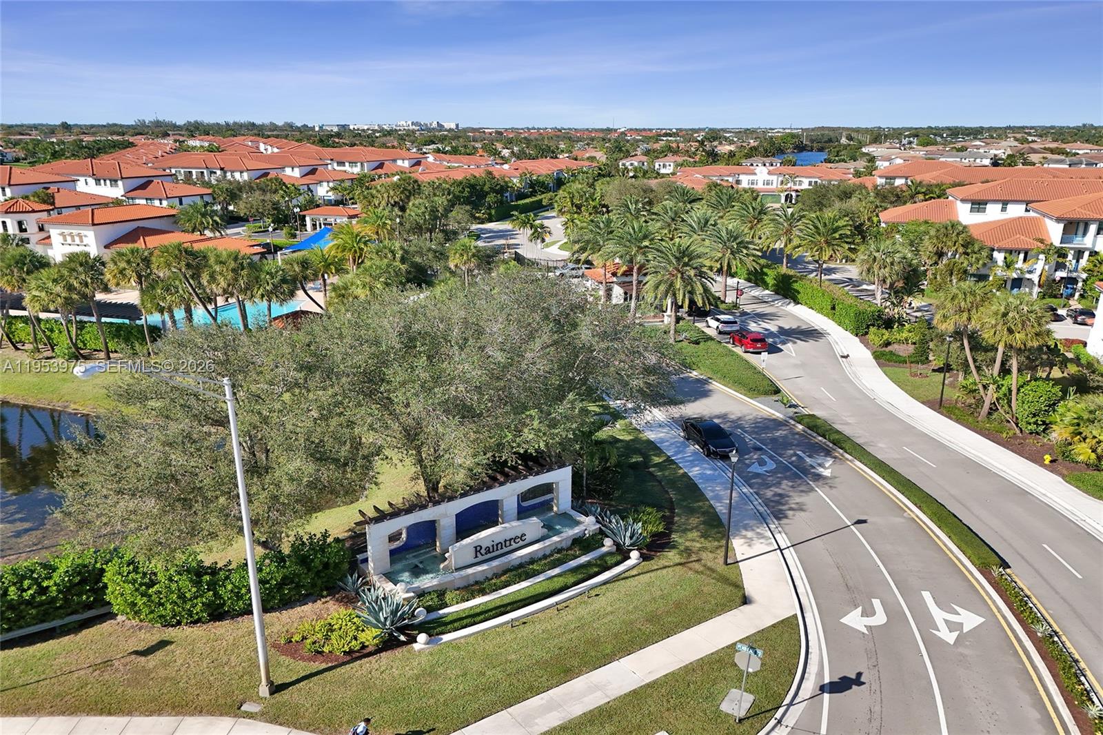 PEMBROKE LAKES SOUTH - Residential