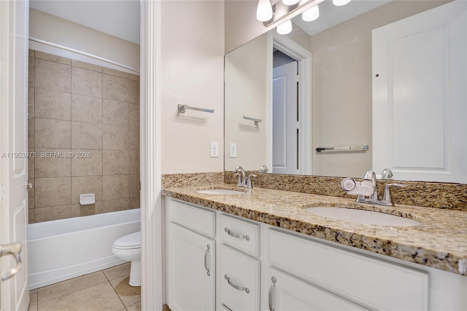 PEMBROKE LAKES SOUTH - Residential