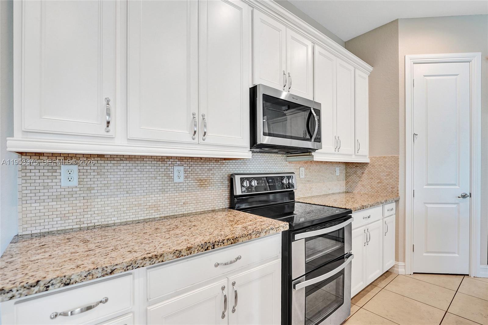 PEMBROKE LAKES SOUTH - Residential