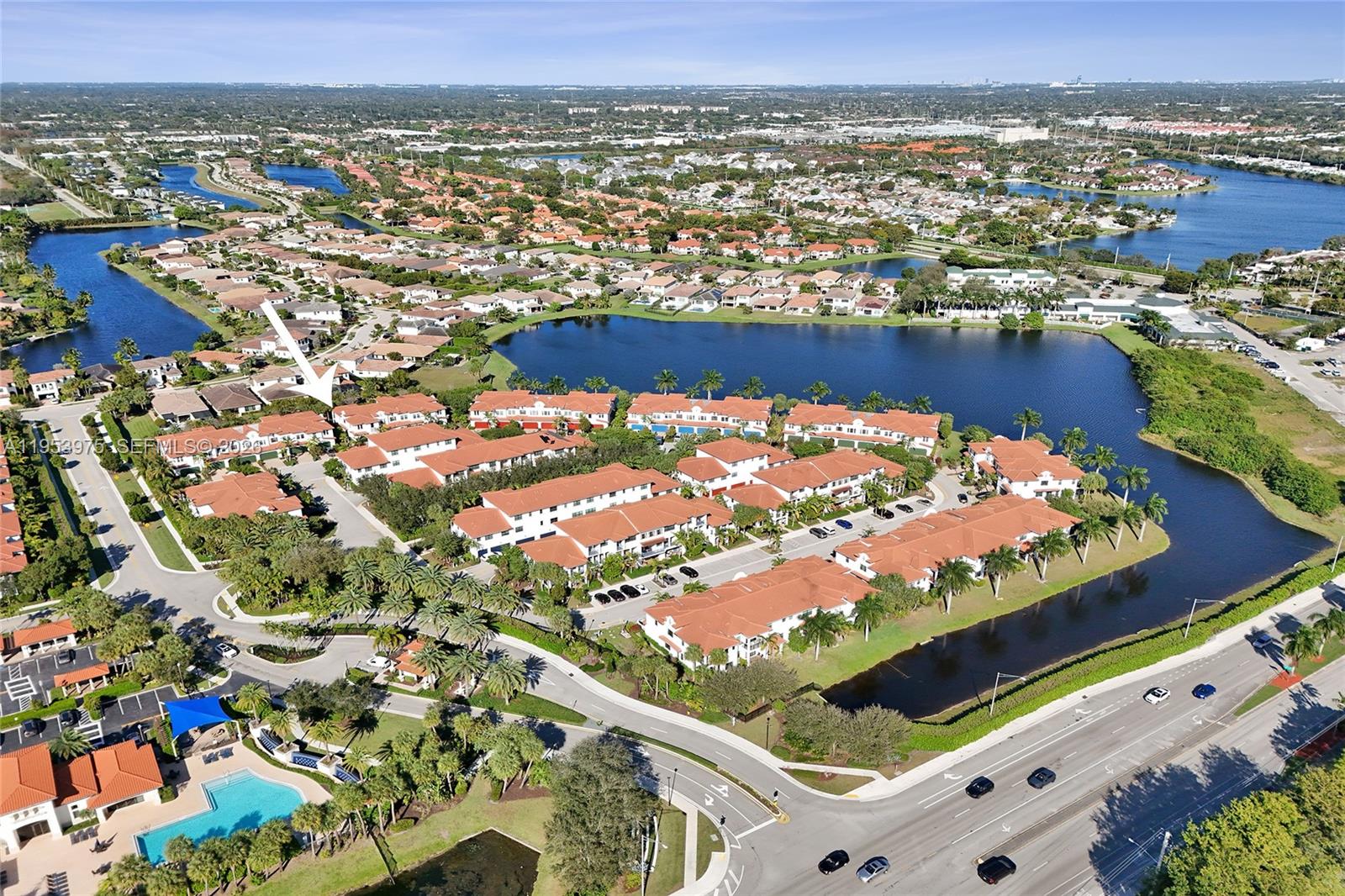 PEMBROKE LAKES SOUTH - Residential