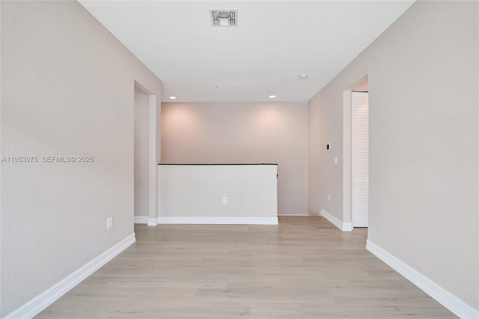 PEMBROKE LAKES SOUTH - Residential