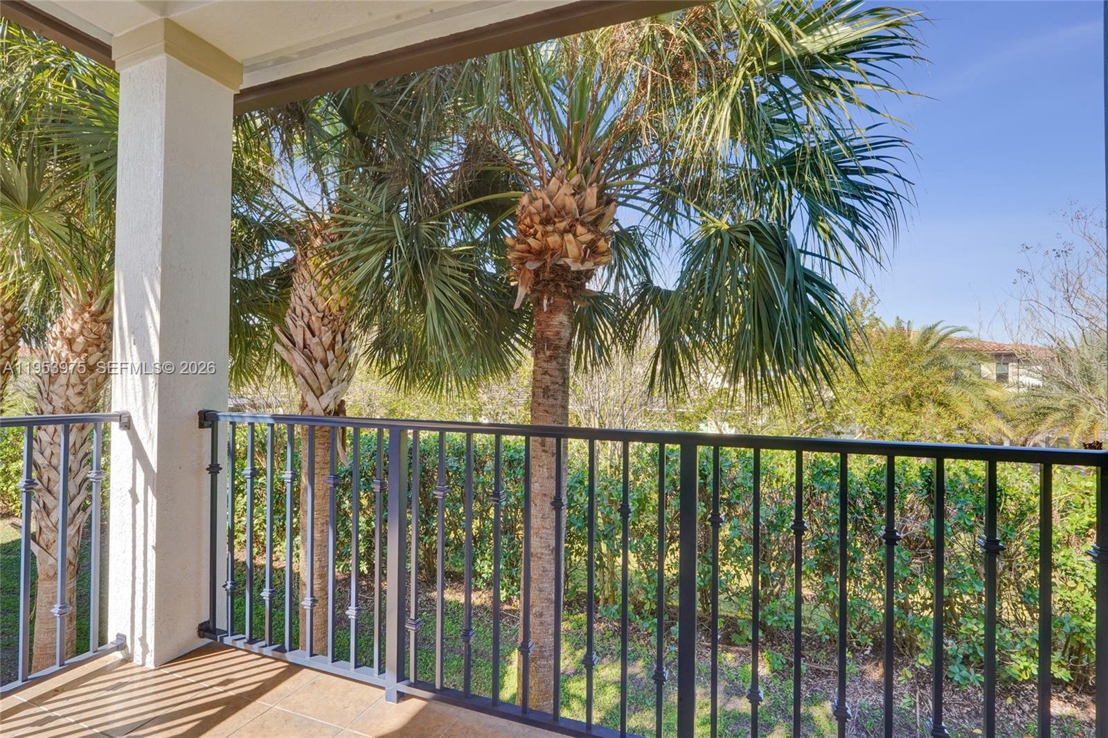 PEMBROKE LAKES SOUTH - Residential