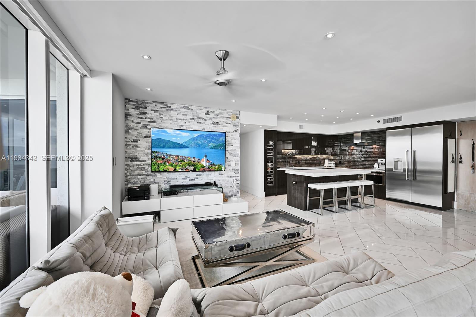 BEACH CLUB CONDO - Residential