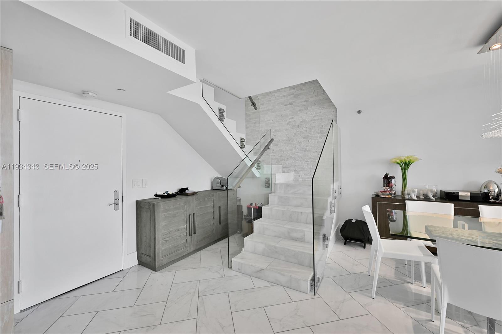 BEACH CLUB CONDO - Residential