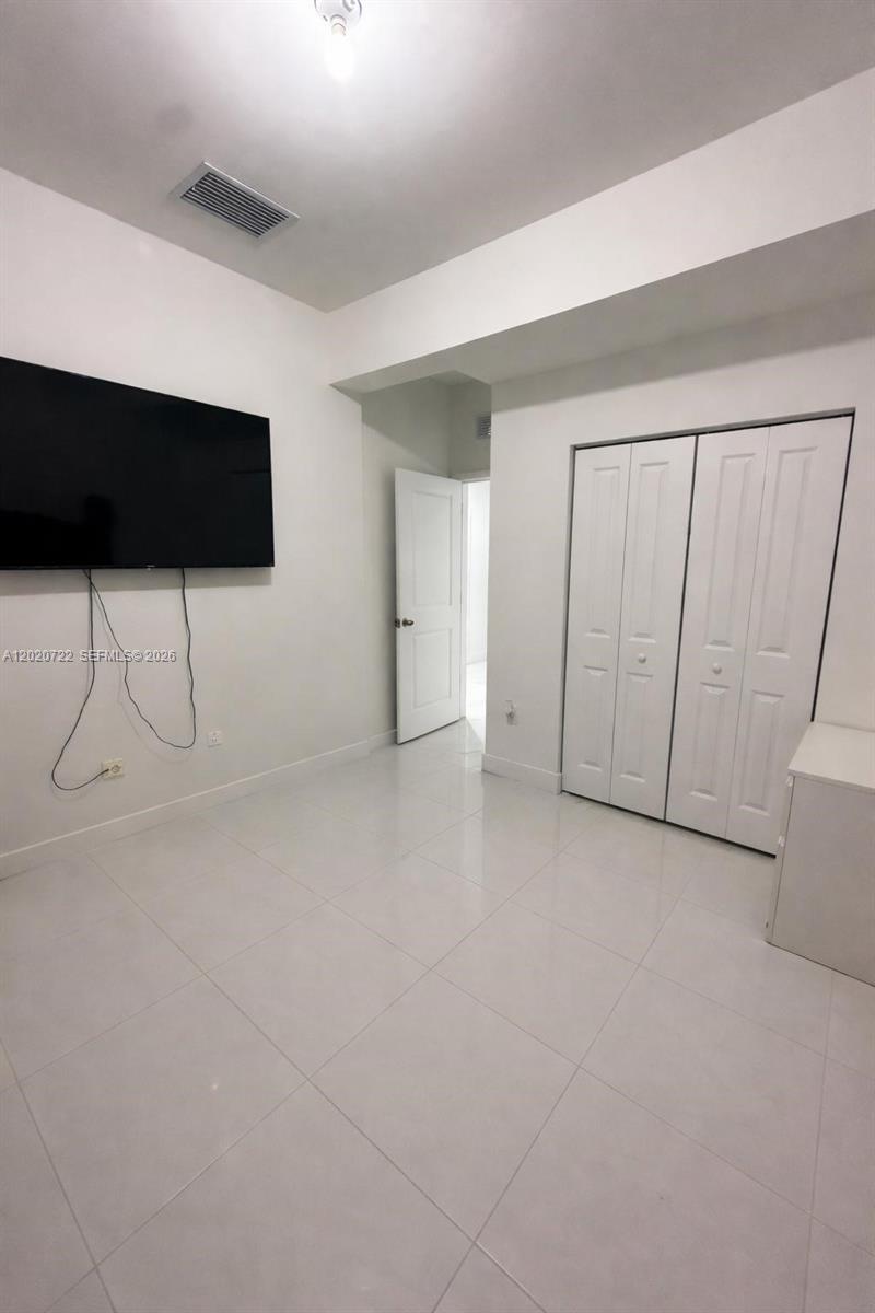 LUXOR HOMES - Residential