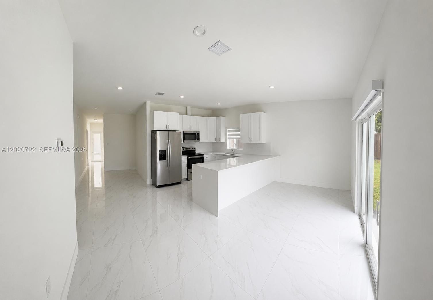 LUXOR HOMES - Residential