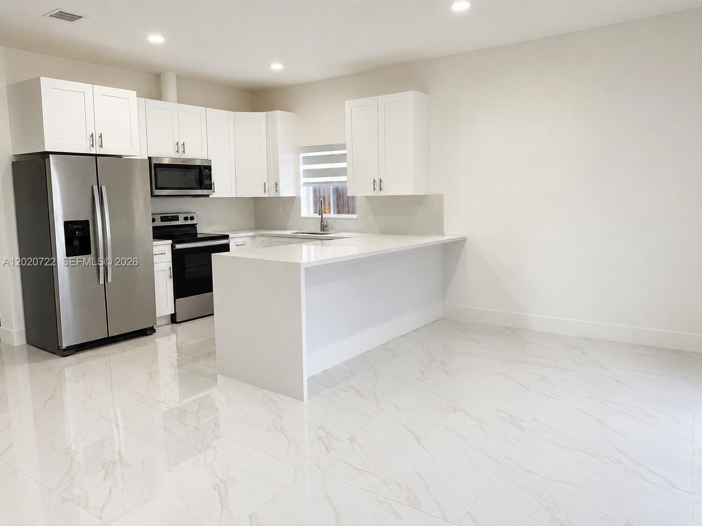 LUXOR HOMES - Residential