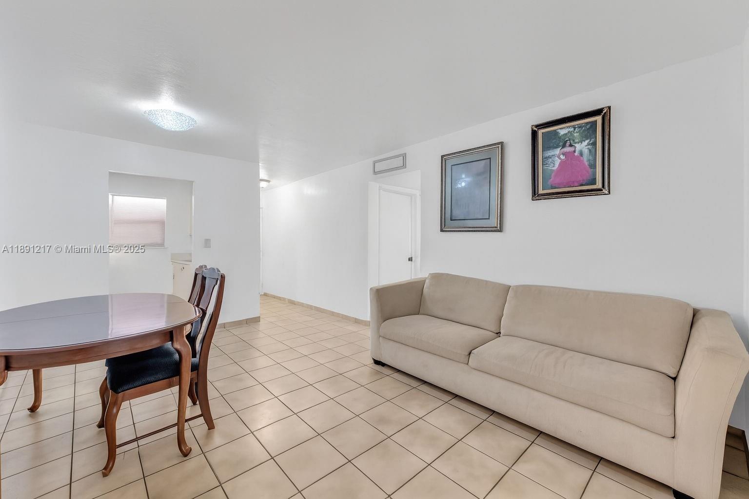 ROYAL PALM GARDENS CONDO - Residential