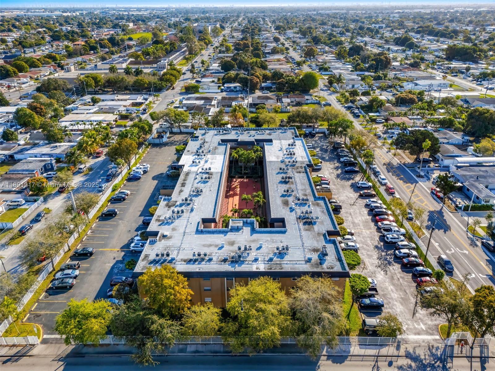 ROYAL PALM GARDENS CONDO - Residential