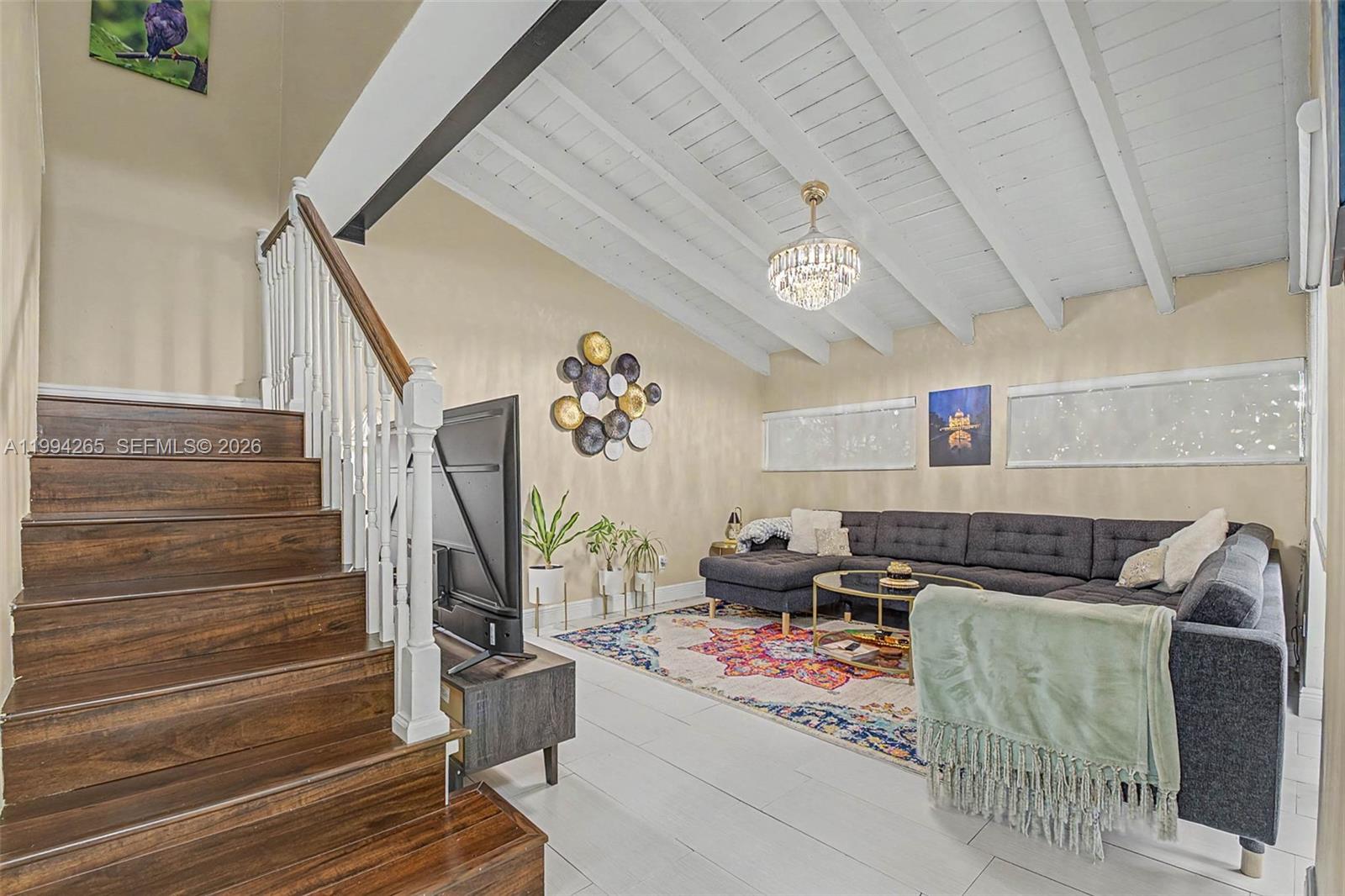 SNAPPER CREEK TOWNHOUSES - Residential