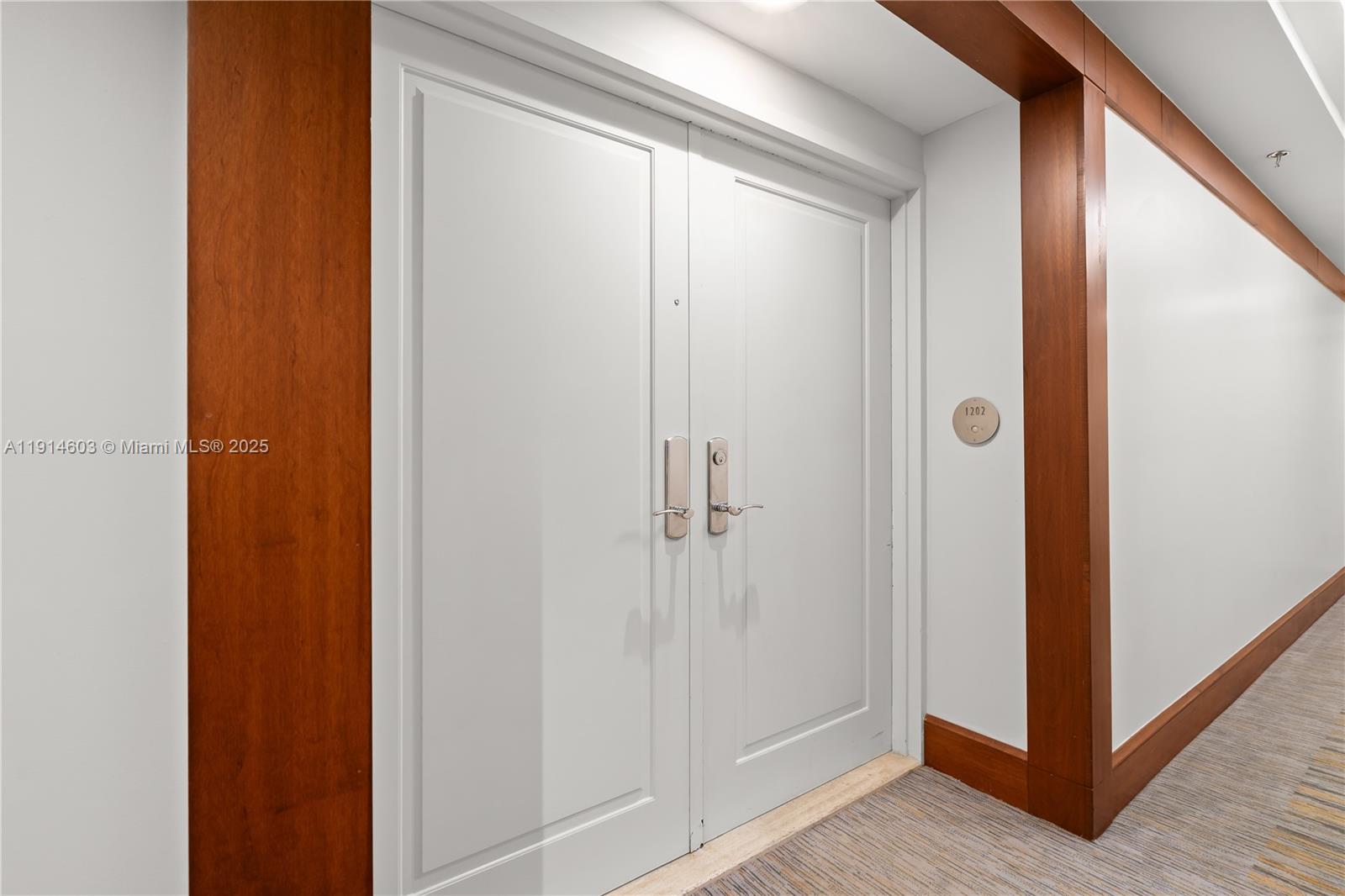 1581 Brickell Ave 1202