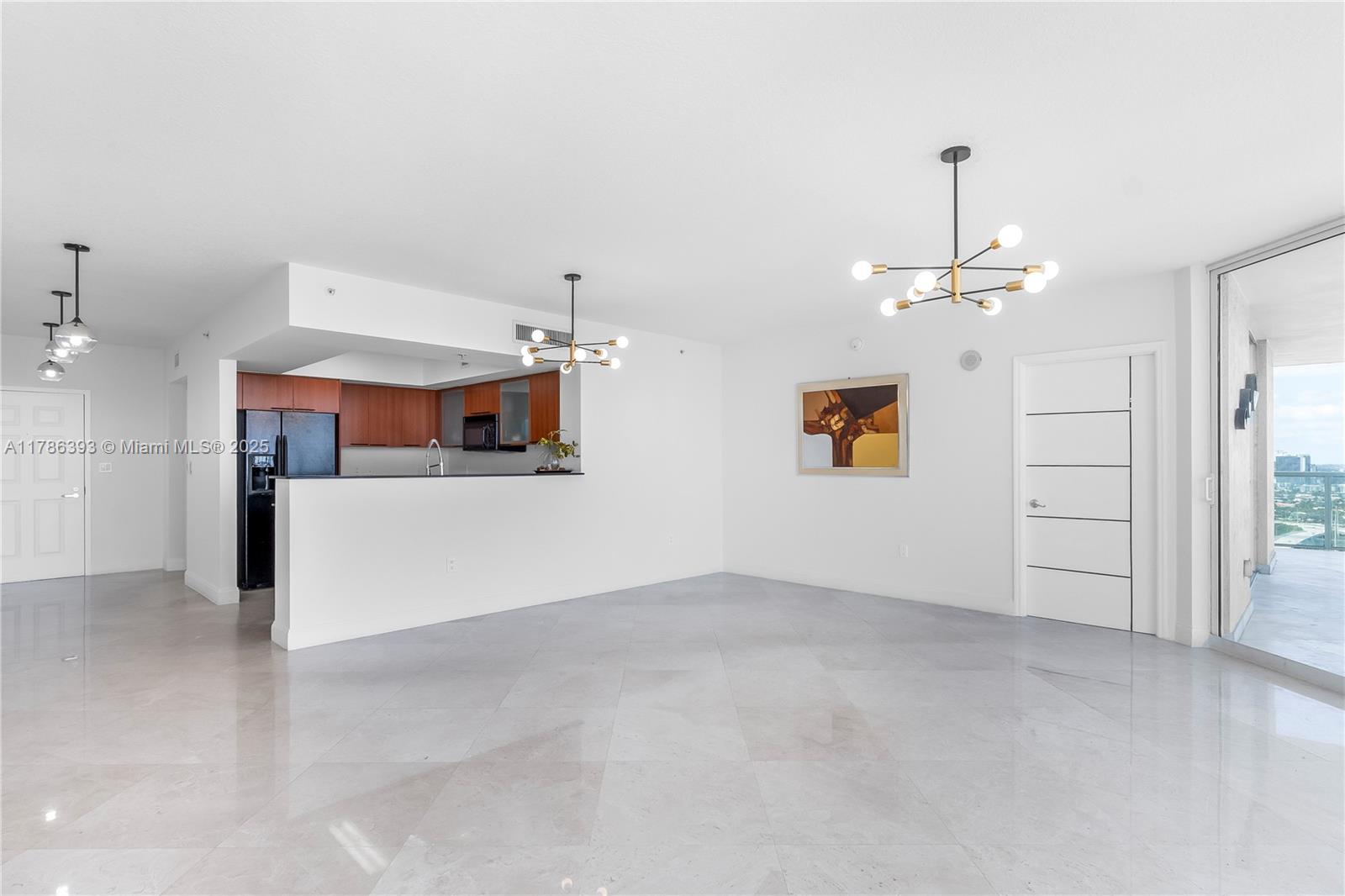 16699 Collins Ave 3107