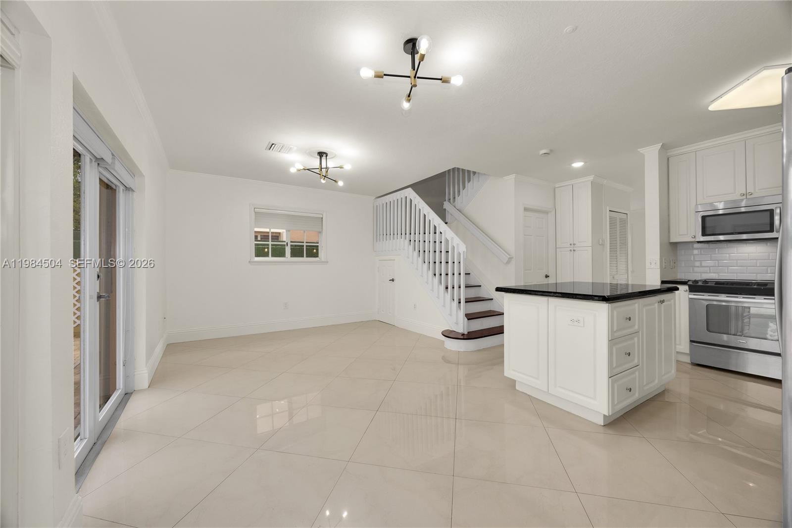 VILLAS OF BARCELONA - Residential