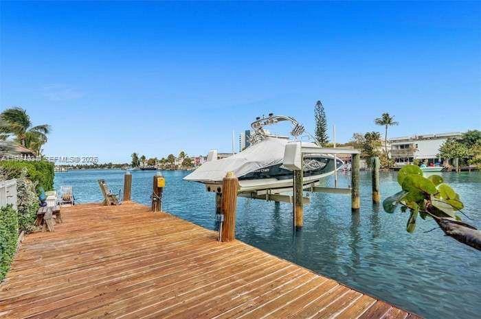 CASA BAHIA CONDO - Residential