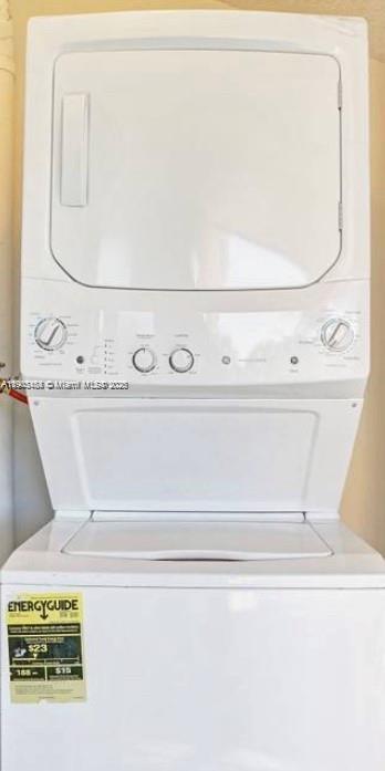 LAKES OF JACARANDA BLDG 1 - Residential Lease