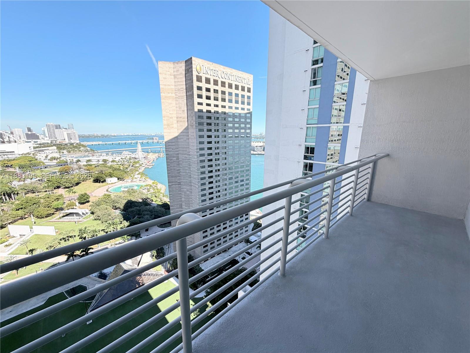 325 S Biscayne Blvd 2924