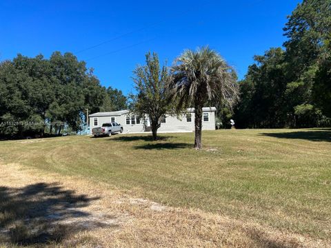 307 NW Hugo Leslie Ct, Other City - In The State Of Florida, FL 32055 - MLS#: A11532813