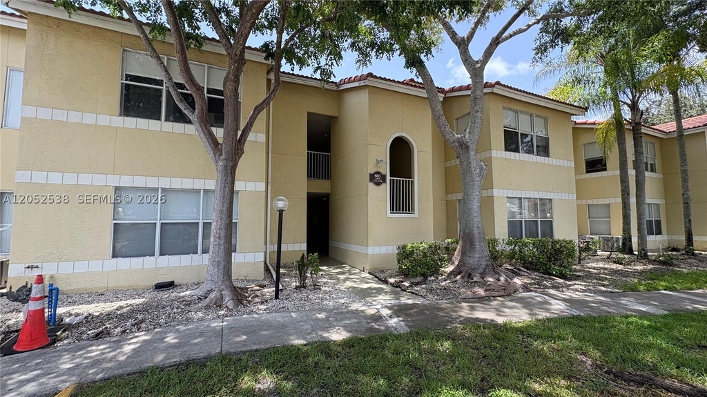 Photo of 663 Vista Isles Dr #1715, Sunrise, FL 33325 (MLS # A12052538)