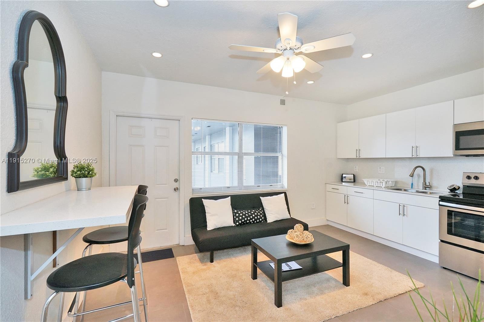 BARCELONA CONDO - Residential Lease