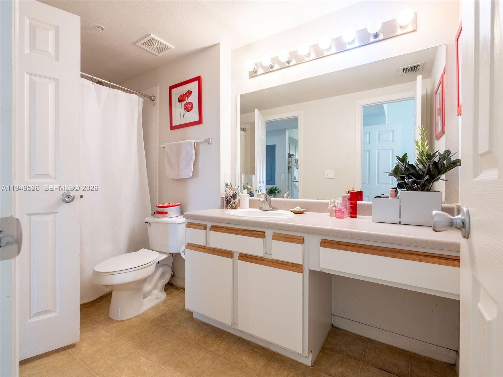 THE MARQUESA - Residential