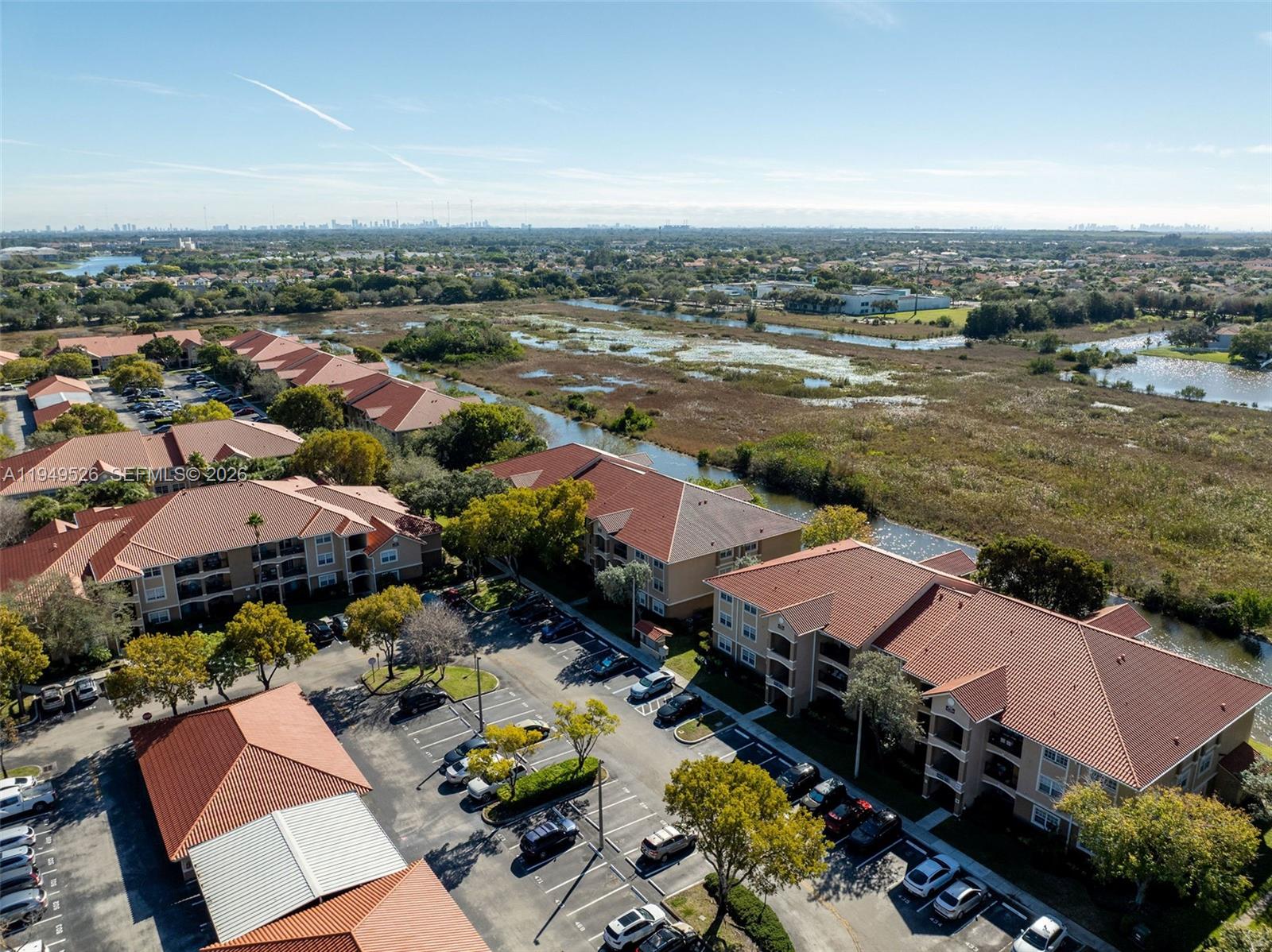 THE MARQUESA - Residential