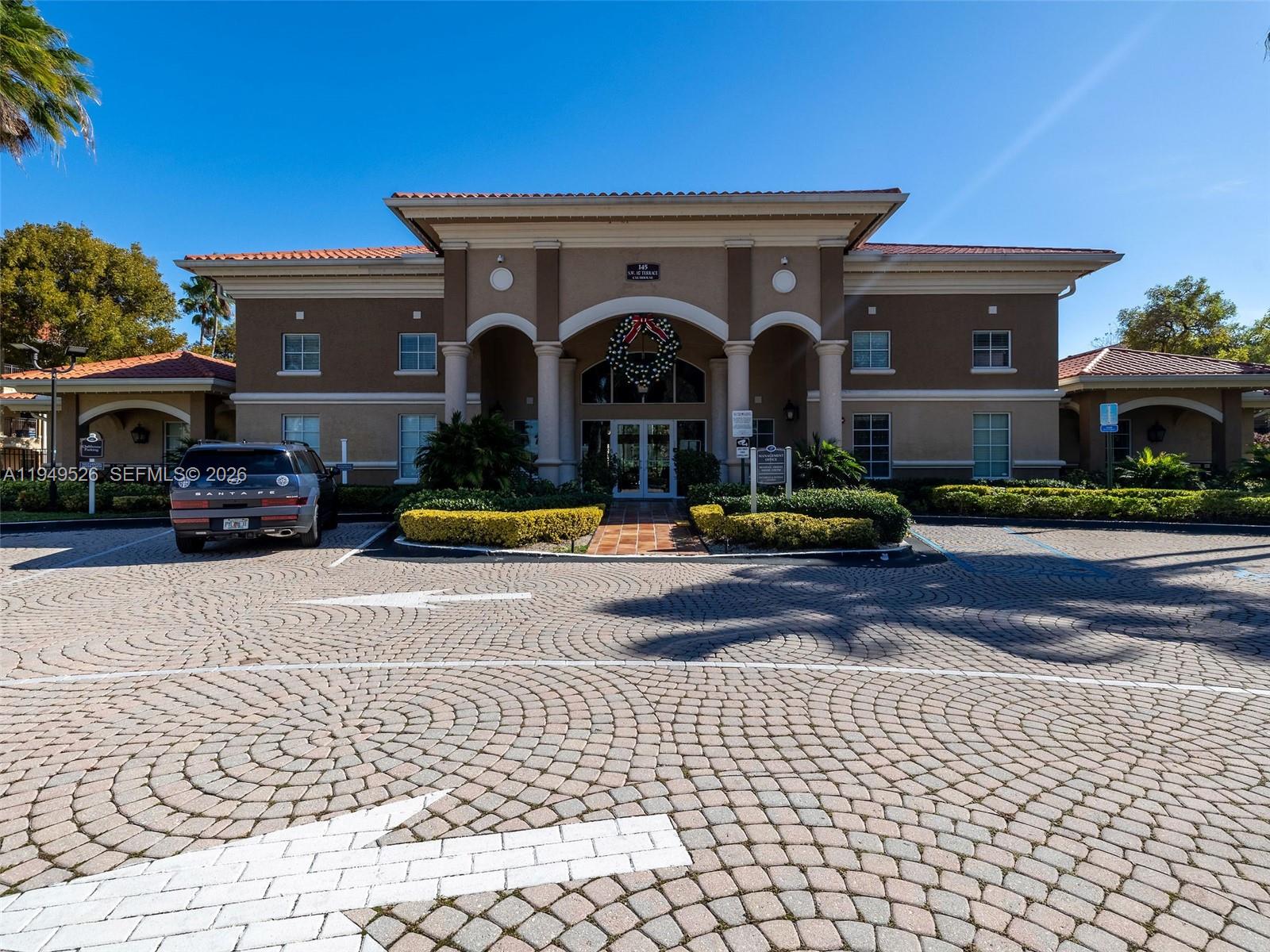 THE MARQUESA - Residential