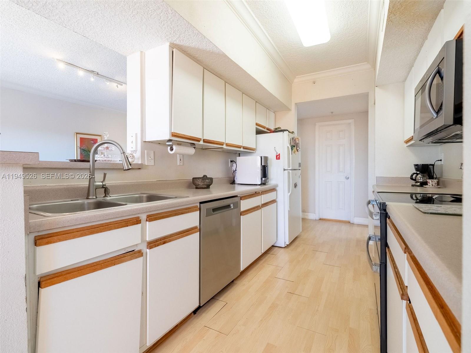 THE MARQUESA - Residential